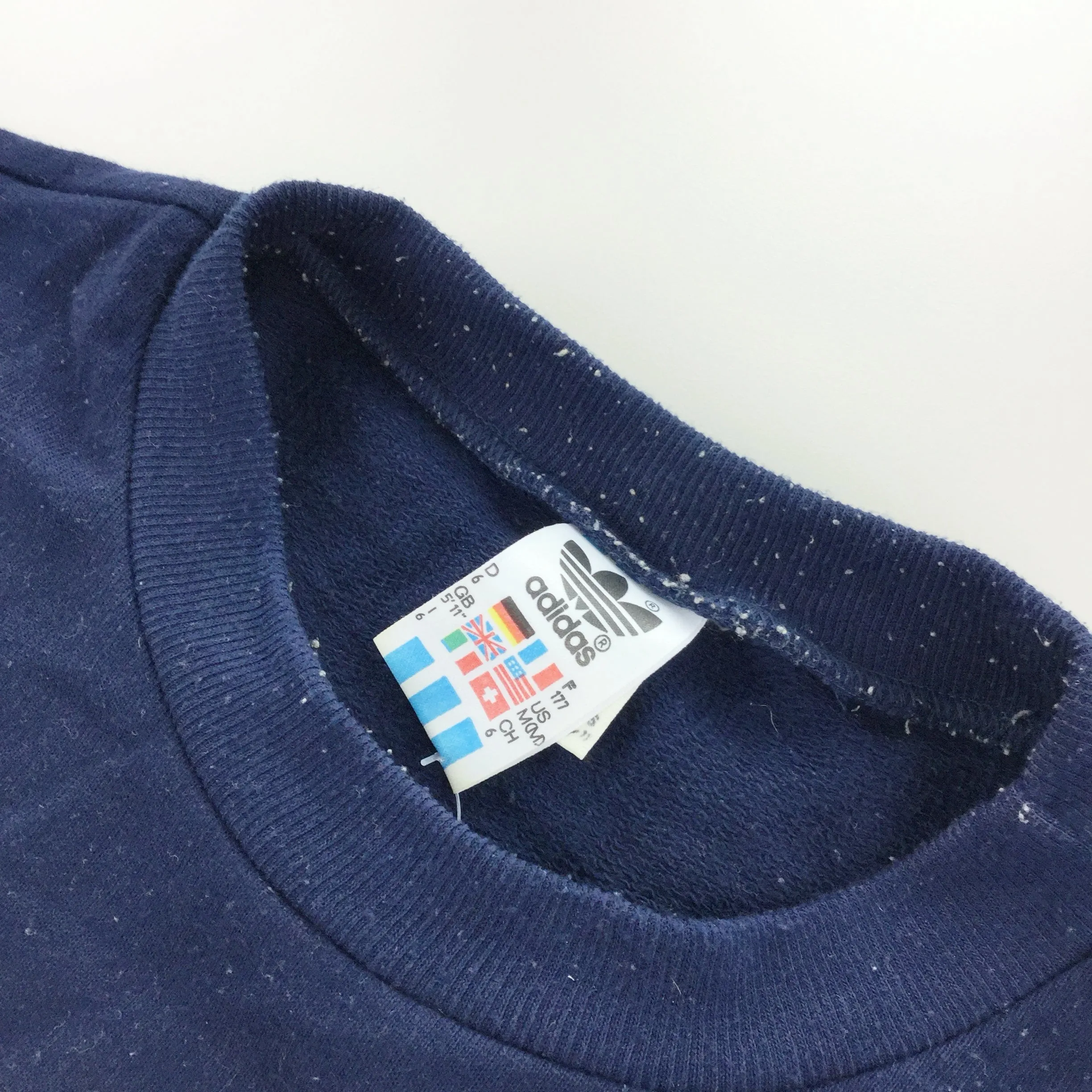 Adidas 90s Sweatshirt - Medium