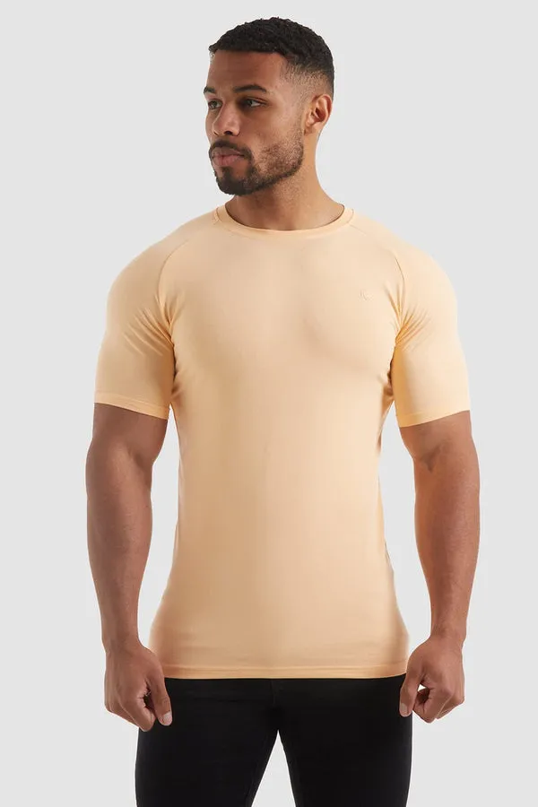 Muscle Fit T-Shirt in Papaya
