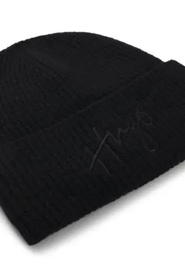 Ribbed beanie hat with embroidered handwritten logo