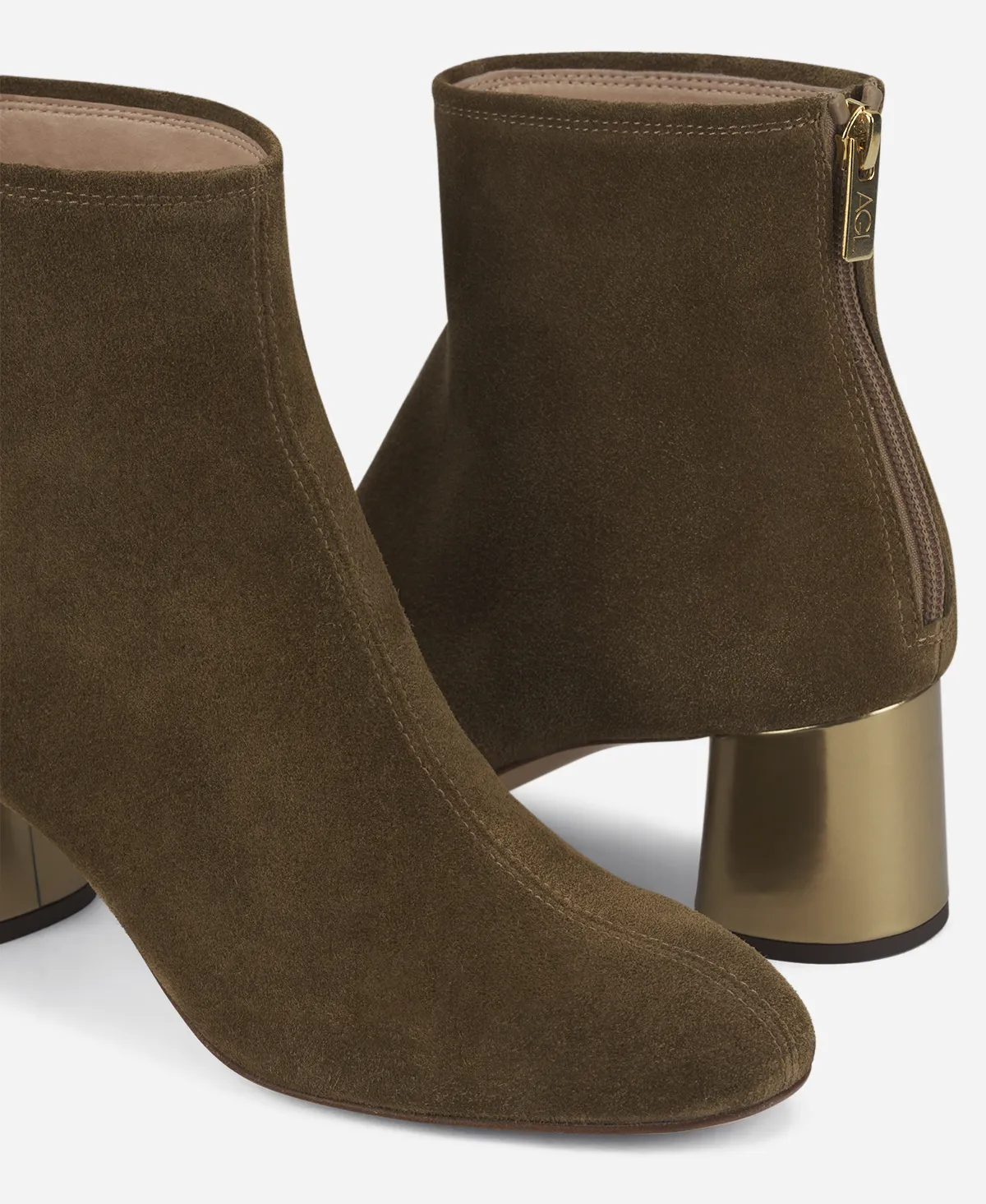 Veta Precious Velour ankle boot with heel